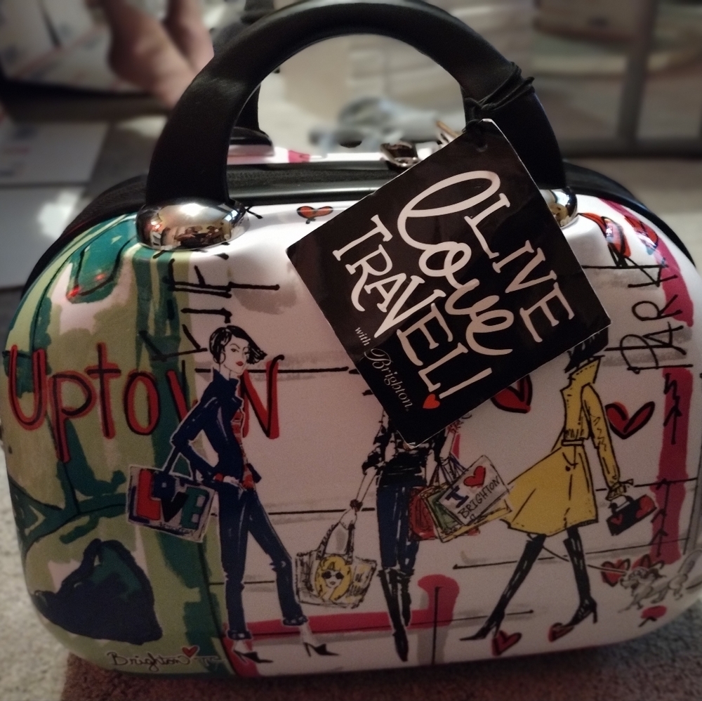 Cosmetic case